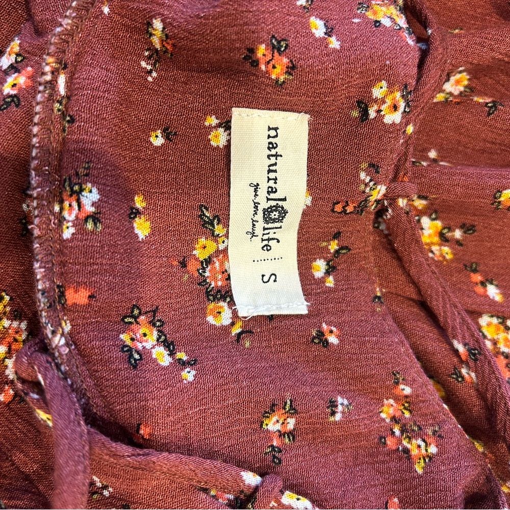 Natural Life brand, lightweight, maroon floral maxi dress. Size Small - Picture 4 of 4